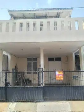Rumah 2 lantai Rapih Siap Huni di sektor 6A Gading Serpong