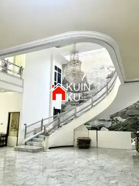 Dijual Rumah Lama Raya Dharmahusada Indah,Kertajaya Indah,Jawa Timur