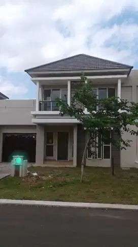 MURAH BANGET     Jual rumah 2 lantai 10x20 Suvarna Sutera