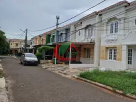 dijual rumah di raffles hills cibubur