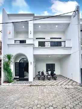 RUMAH BARU DALAM CLUSTER AKSES DEKAT CILANDAK DIJAGKARSA