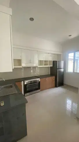 Jual rumah Taman Giriloka BSD kosongan harga terbaik