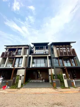 Rumah mewah cluster Wynyard BSD Serpong dekat Toll Serbaraja