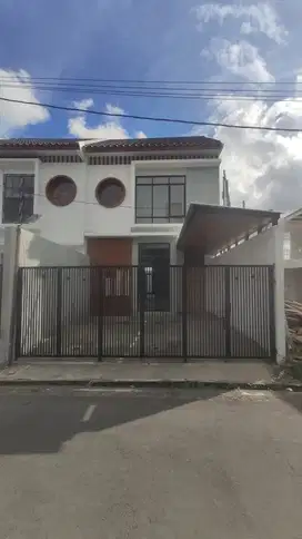 Jual Rumah Mewah Konsep Modern Jepang