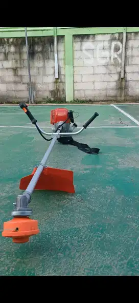 MESIN RUMPUT 4 TAK baru buka kardus