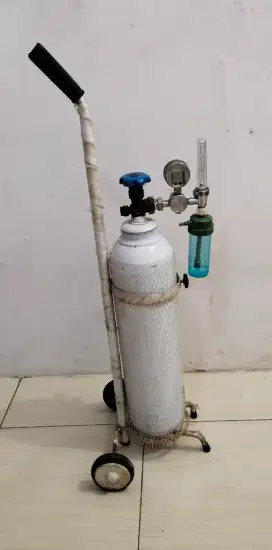 JuaL Murah Tabung Oxygen + Regulator  DIJUAL Kondisi Tinggal Pakai