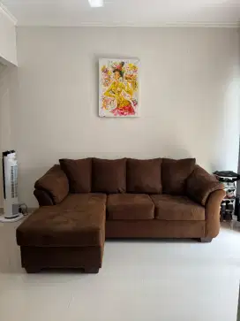Sofa L ashley warna coklat mulus