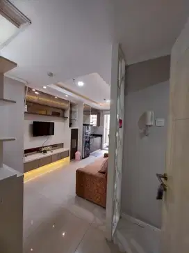 Disewakan Apartemen Madison Park dekat Central Park, Tol, RS