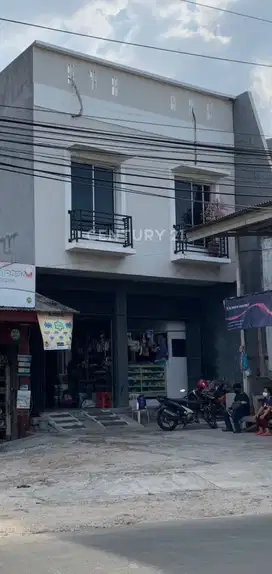 Ruko 2 1/2 Lantai Kosambi Jakarta Barat Di Pinggir Jalan