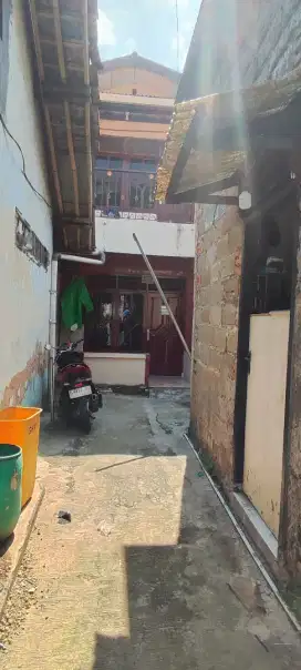 Dijual 2 rumah di wilayah Jakarta timur