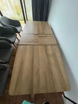 Meja makan full set serbaguna