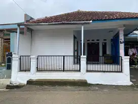 Dijual Murah Harga Nego Rumah Cocok Tempat Usaha Darangdan Purwakarta