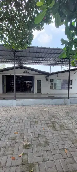 Jual gudang Pinggir Jalan Raya Hasyim Ashari - Cipondoh