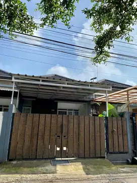 Rumah Bersih Terawat Di Cisaranten Kulon Arcamanik dekat Antapani
