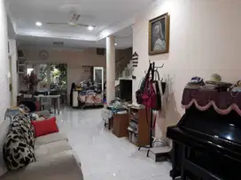 Jual Rumah 2LT, LB250M, SHM di Melati Mas Serpong Tangsel, KD241028a03