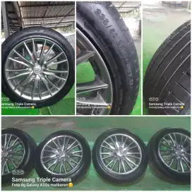 Dijual cepat 4 Velg OEM Toyota + Ban