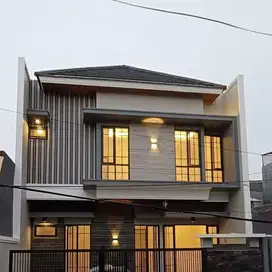 Dijual Rumah Baru Gresss Kokoh dan Strategis di Wisma Permai Surabaya