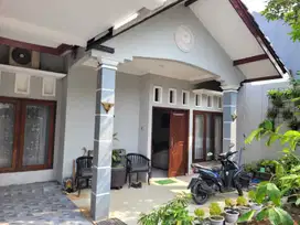 Rumah Klasik Luas di Kalimalang 7 Menit Ke Gerbang Tol Pondok Gede