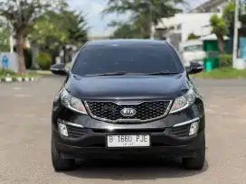 Flash sale Kia Sportage SE AT Hitam 2012