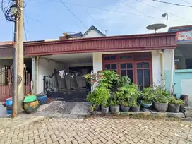 Rumah Bagus Terawat Siap Huni Strategis Gunungsari Surabaya