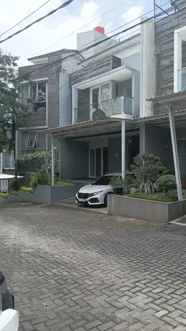 Jual Rumah minimalis one gate Bandung utara Sutami
