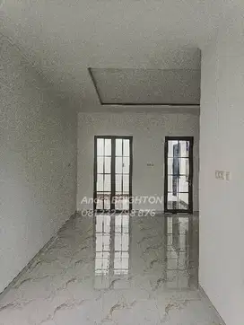 Rumah Mewah Sutorejo American Style Modern Row Lebar Siap Huni