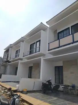 Modal Berkas Bisa Punya Rumah Mewah! Cluster 3 Menit Dari LRT Cibubur!