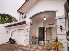 Rumah luxury minimalis di setiabudi regency murah
