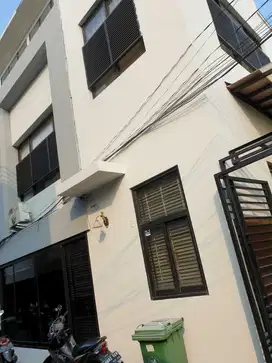 DIJUAL RUMAH JAKARTA BARAT