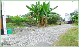 Dijual Tanah di Jl. Banteng Sleman Dekat Kampus UGM SHM Pekarangan