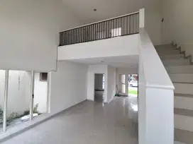 Rumah 2 Lt 10x25 di Cluster Giri Suvarna Sutera 1K8000TG