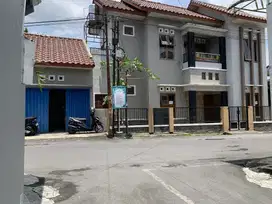 Rumah di barat ske jambon dekat jombor