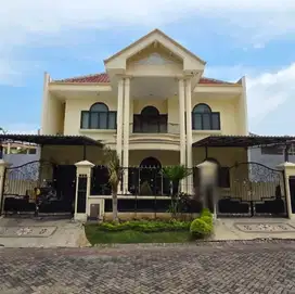 PAKUWON CITY SIAP HUNI Villa Royal