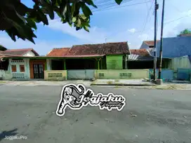 Tanah super strategis bonus bangunan Ring 1 kampus UGM & UNY