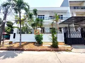 RUMAH SULTAN 2 LANTAI SIAP HUNI, MUARA KARANG PLUIT KARANG INDAH SHM