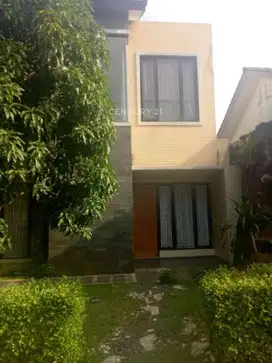 Disewakan Rumah Fully Furnished 2 Lantai Di Pondok Aren SD16177