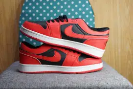 Sepatu Nike air Jordan aj1 low reverse red