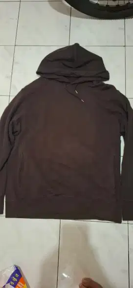 Hoodie uniqlo like new