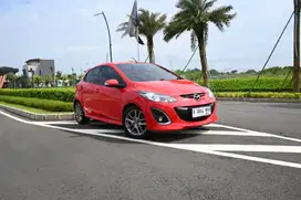 (TDP3jtan) Mazda 2 Hatchback 2013 RED