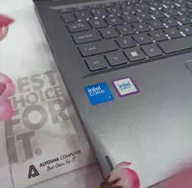Laptop pelajar Aspire Spin 14-74KV /Intel Core 7 150U/16GB/512GB