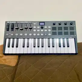 Jual M-Audio OXYGEN PRO Mini keyboard controller mulusss