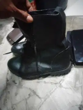 Sepatu scurity dan lainnya