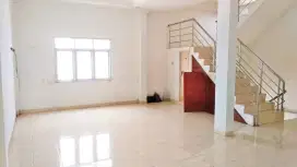 Termurah! Disewakan dan Dijual Ruko 4 Lt di 15 Ilir Palembang