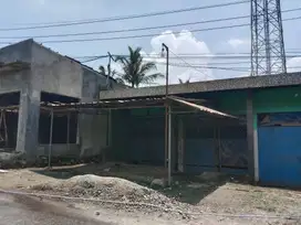 Ruko 2 lantai samping jalan kabupaten