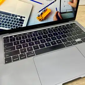 MacBook Pro 13 inch Touchbar 2020 i5 16/512GB Space Gray