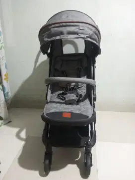 Stroller (kereta dorong bayi)