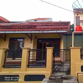 Dijual 2 Rumah lokasi kasturi