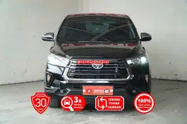 Toyota Innova Venturer 2.0 AT 2022