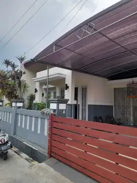 DIJUAL Rumah luas 165 di taman galaxy Bekasi Barat dekat 3 pintu tol