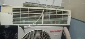 AC Sharp 1pk no minus masih mulus